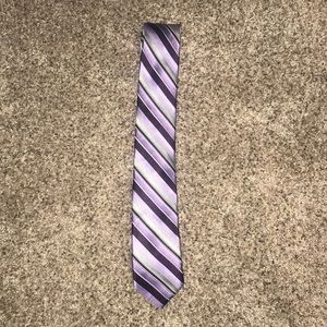 Purple tie